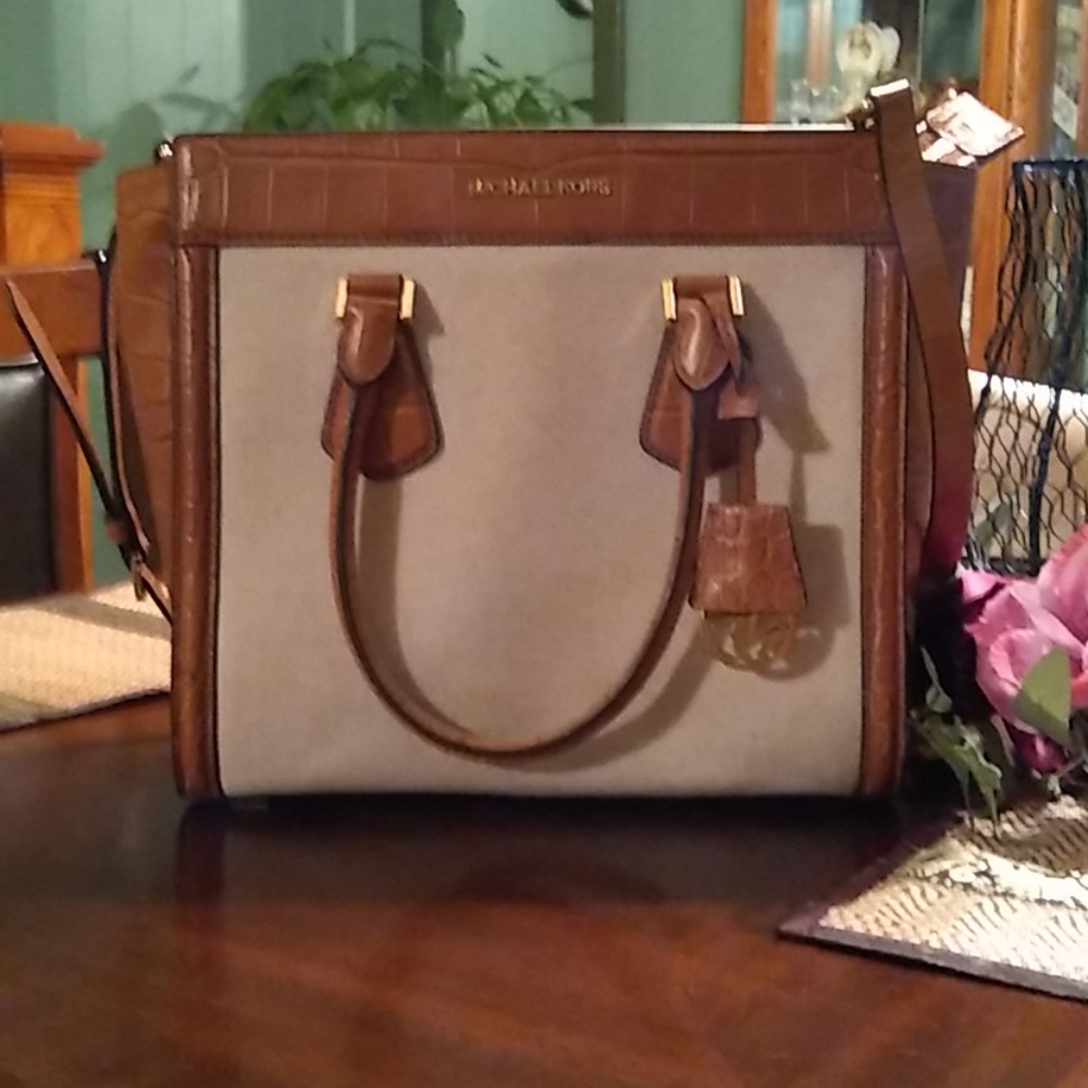 Michael Kors purse